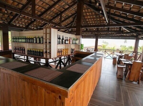 Bar (en la propiedad)