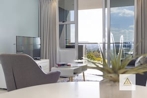 奢华公寓, 2 间卧室, 无烟房, 城市景观 | 防过敏的被褥、特色装修、特色家居、笔记本电脑工作区