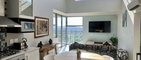 Smart TV 40 pulgadas con canales de televisión vía satélite