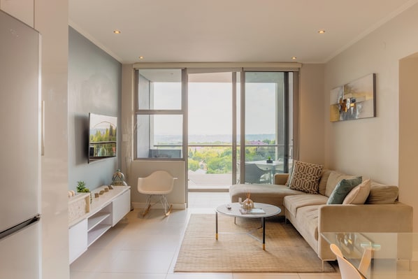 Luxury Apartment, 2 Bedrooms, Non Smoking, City View