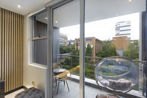 Luxury Apartment, 2 Bedrooms, Non Smoking, City View | Terrace/patio