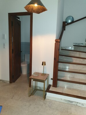 Interior - 3 Bedroom Private vacation home in Saint-Cyr-sur-Mer (Saint-Cyr-sur-Mer)