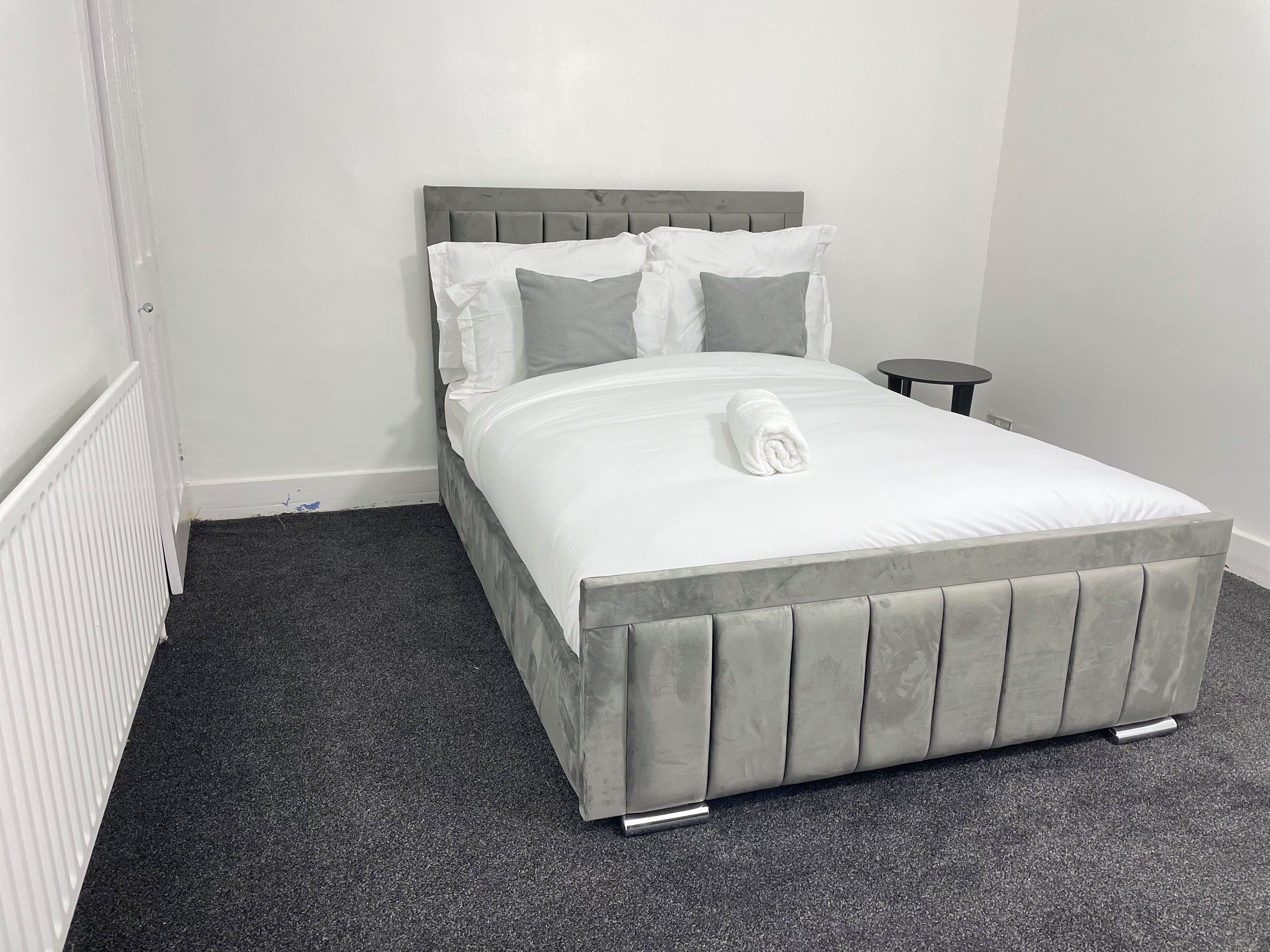 3 Schlafzimmer, Zimmersafe, Schreibtisch, Bügeleisen/Bügelbrett
