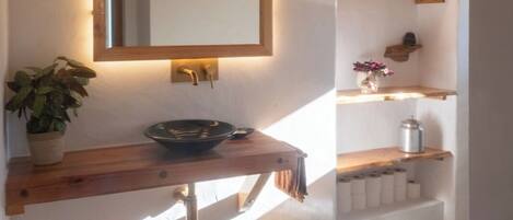 Loft, 1 chambre, balcon, vue sur le jardin | Salle de bain