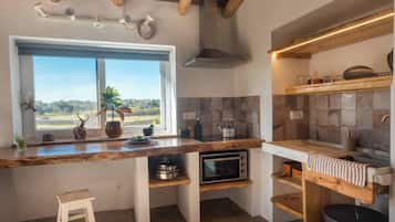 Loft, 1 Bedroom, Balcony, Garden View | Interior