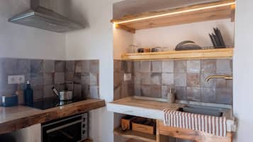 Loft, 1 Bedroom, Balcony, Garden View | Interior