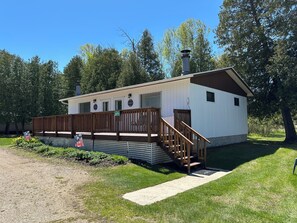 Exterior - Cozy Brook North Cottage @ Ephraim Beach on Ephraim Village Cottages Resort (Ephraim)