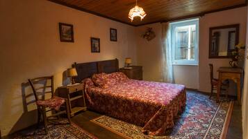 3 soverom og strykejern/-brett