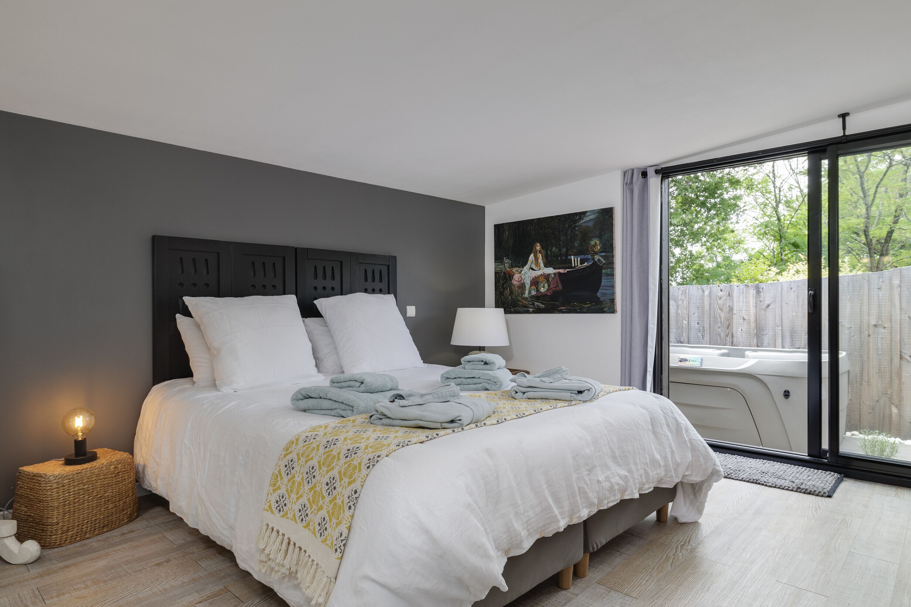 1 غرفة نوم وملاءات أسرّة