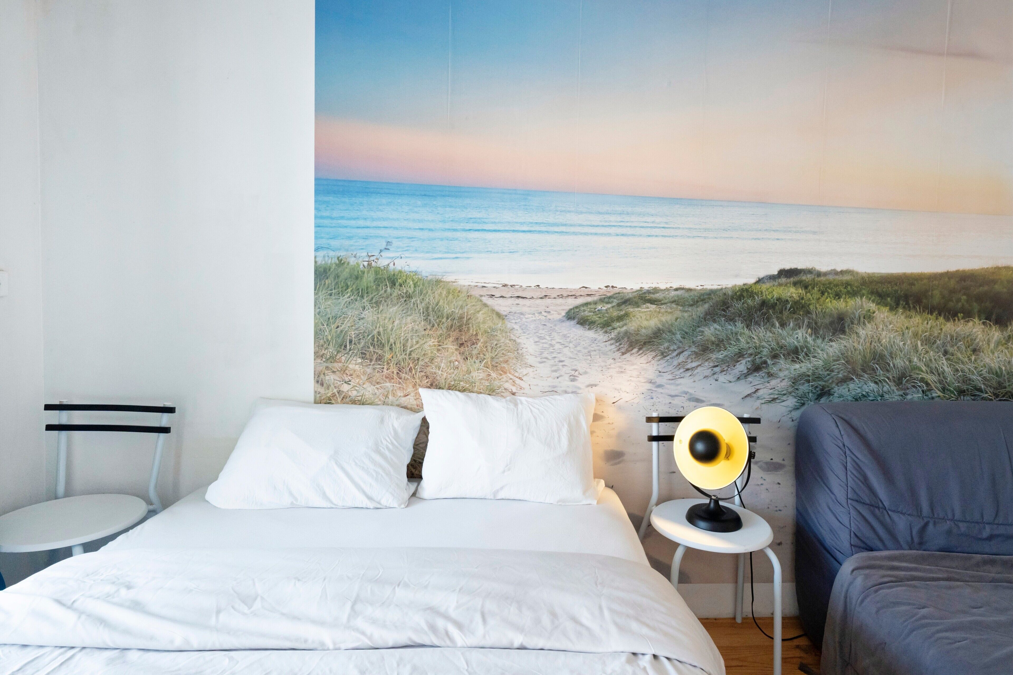 1 chambre, fer et planche à repasser, draps fournis