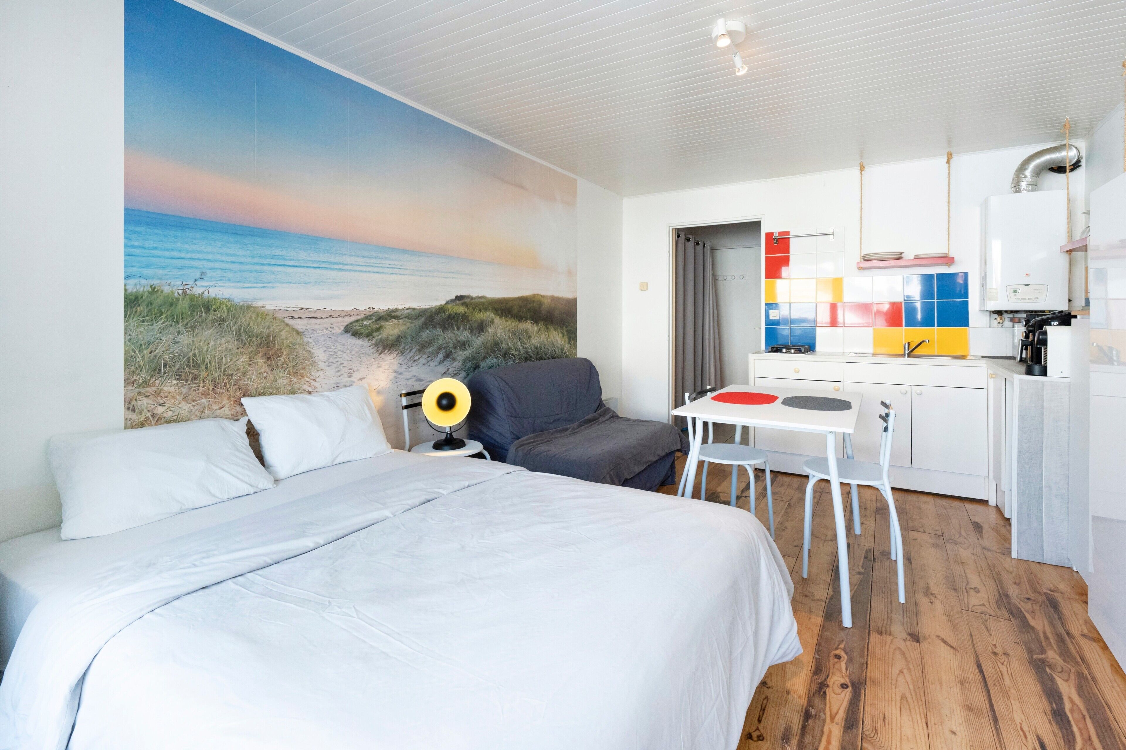 1 bedroom, iron/ironing board, bed sheets