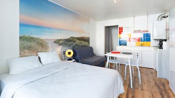 1 bedroom, iron/ironing board, bed sheets