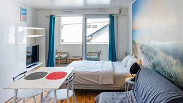 1 bedroom, iron/ironing board, bed sheets
