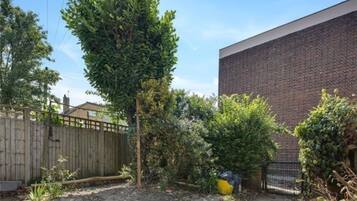 Room, 1 Bedroom, City View | Garden