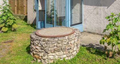 Holiday Home 'L'Olivier' with Private Terrace, Wi-Fi and Air Conditioning