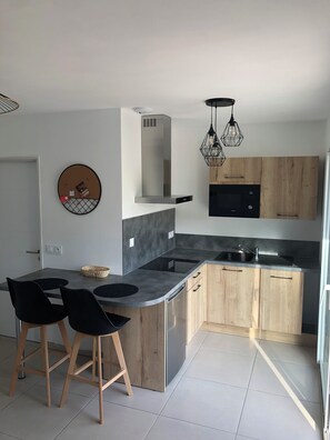 Private kitchen - 4-person gite with swimming pool (Ribes)