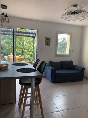 Dining - 4-person gite with swimming pool (Ribes)