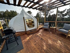 Terrace/patio - Luxury Glamping in High Rolls Mountain Park, NM Stunning Views & Modern Comforts (High Rolls)