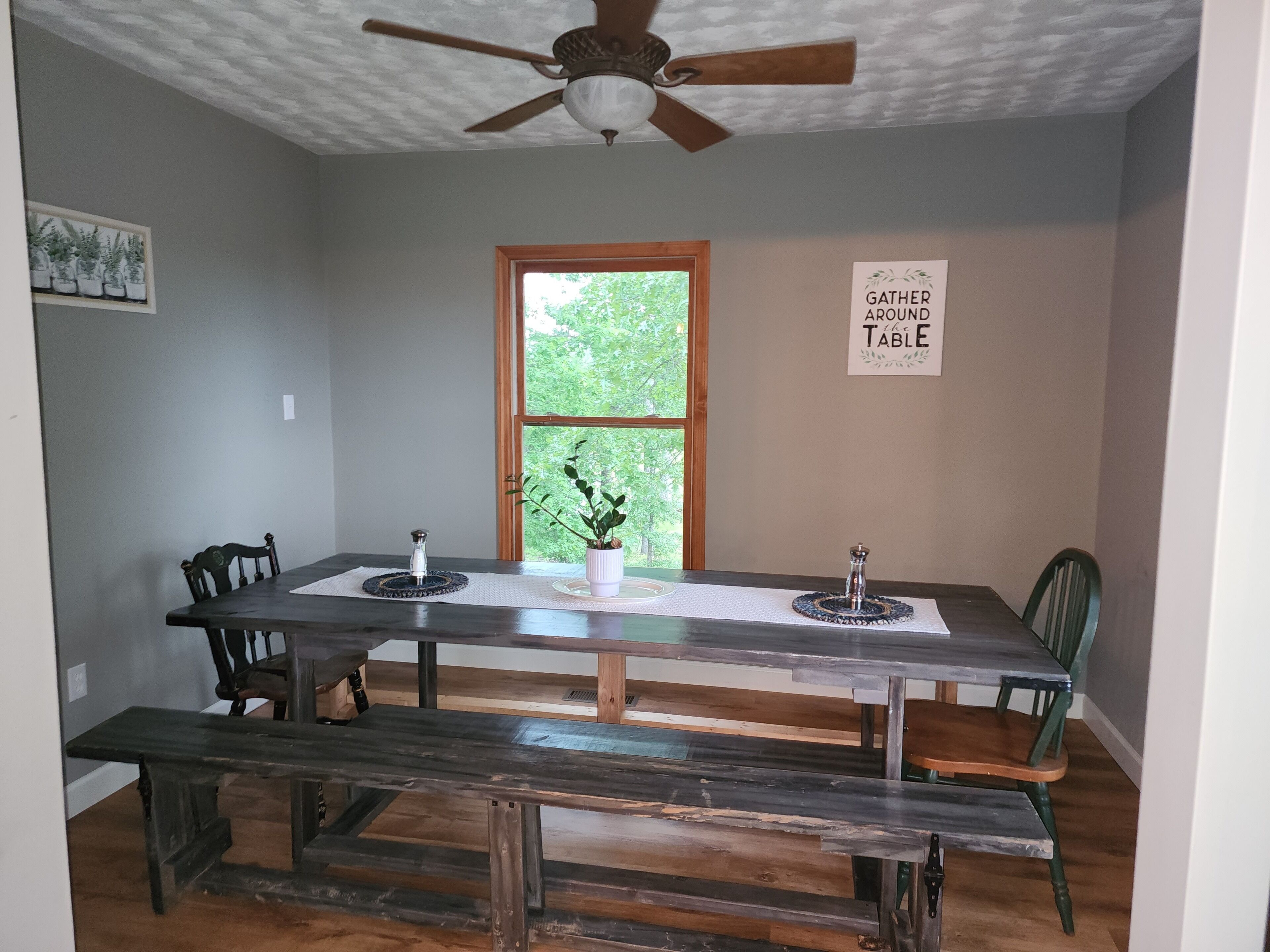 Private cozy home on 100 acres minutes  to Royal Blue & Tackett Creek OHV trails