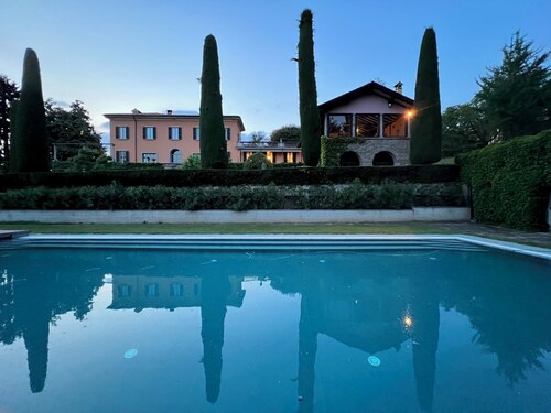 Cosy Northern Italian country retreat w/shared pool and AC