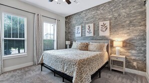 4 bedrooms, desk, iron/ironing board, travel crib