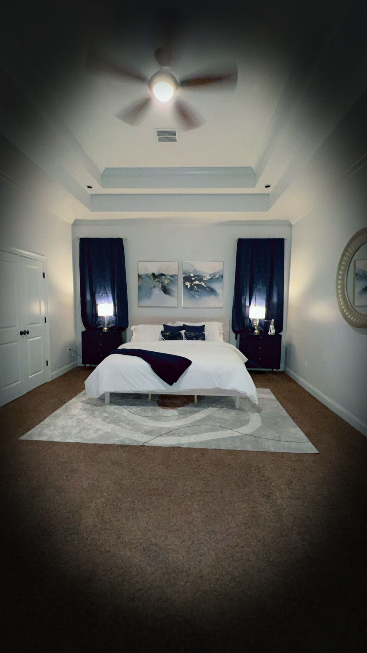 5 habitaciones, tabla de planchar con plancha, cuna de viaje y wifi 