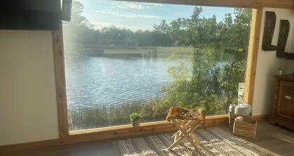 Luna’s Ranch - Little Lake House