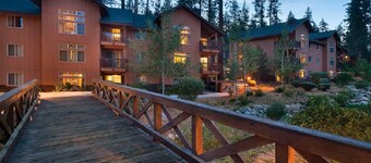 Charming 2BR/2BA Lodge-Style Resort South Lake Tahoe