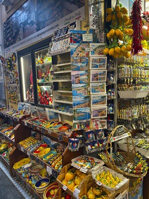 Dining - Apartment in the heart of Sorrento (Sorrento)