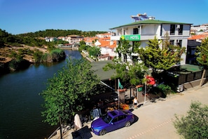 Fachada da propriedade