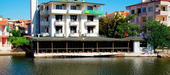 Olive Branch Hotel