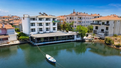 Olive Branch Hotel