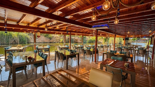 Olive Branch Hotel