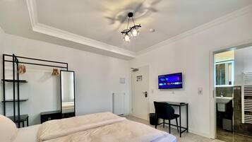 Double Room | Soundproofing, free WiFi, bed sheets