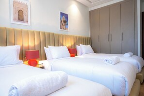 Apartamento familiar, balcón | 2 dormitorios, caja fuerte, tabla de planchar con plancha y wifi gratis