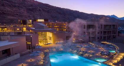 BRAND NEW, Breathtaking Resort in Moab Utah!