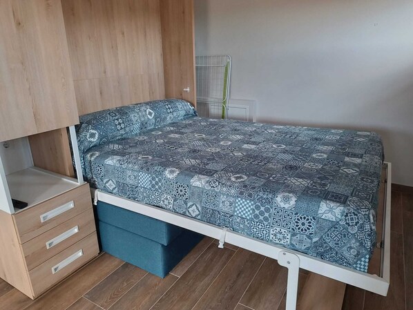 2 chambres, couette en duvet, lit avec matelas en mousse à mémoire