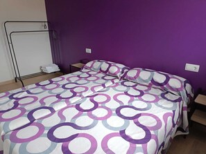 2 soverom, dundyner, memory foam-senger og individuelt innredet
