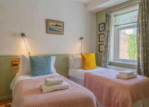 2 chambres, fer et planche Ă repasser, Wi-Fi gratuit, draps fournis