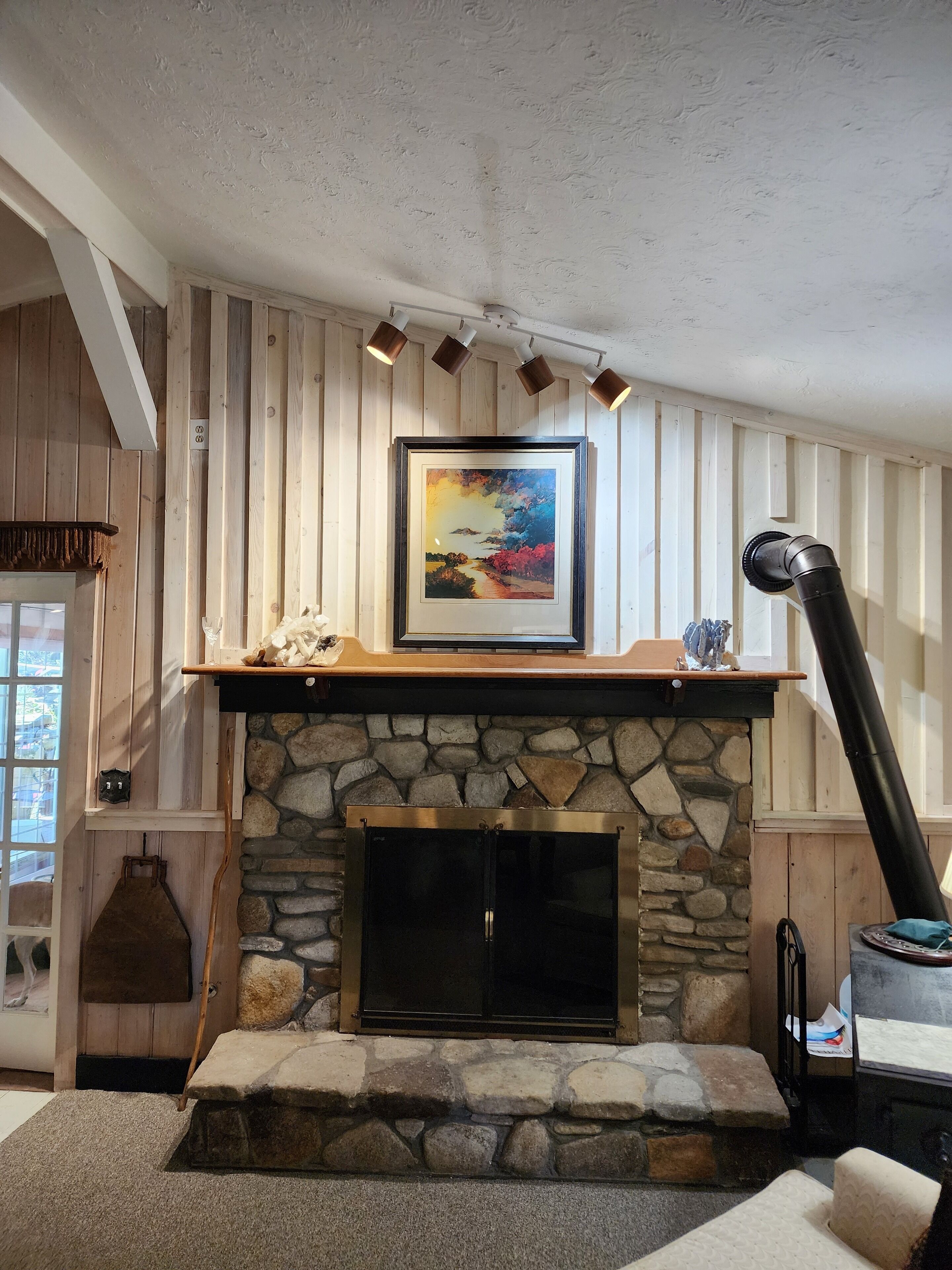 VERY CLEAN AND QUIET CABIN @ BLUE RIDGE MOUNTAINS. / HOT TUB AND SUANA,FIRE PIT 