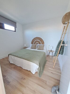 2 soverom, strykejern/-brett, reiseseng for barn og wi-fi (inkludert)