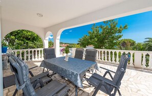 Outdoor dining - Gorgeous apartment in Potocnica with WiFi (Potocnica)