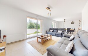 Living area - 4 bedroom gorgeous home in Bezinghem (Bezinghem)