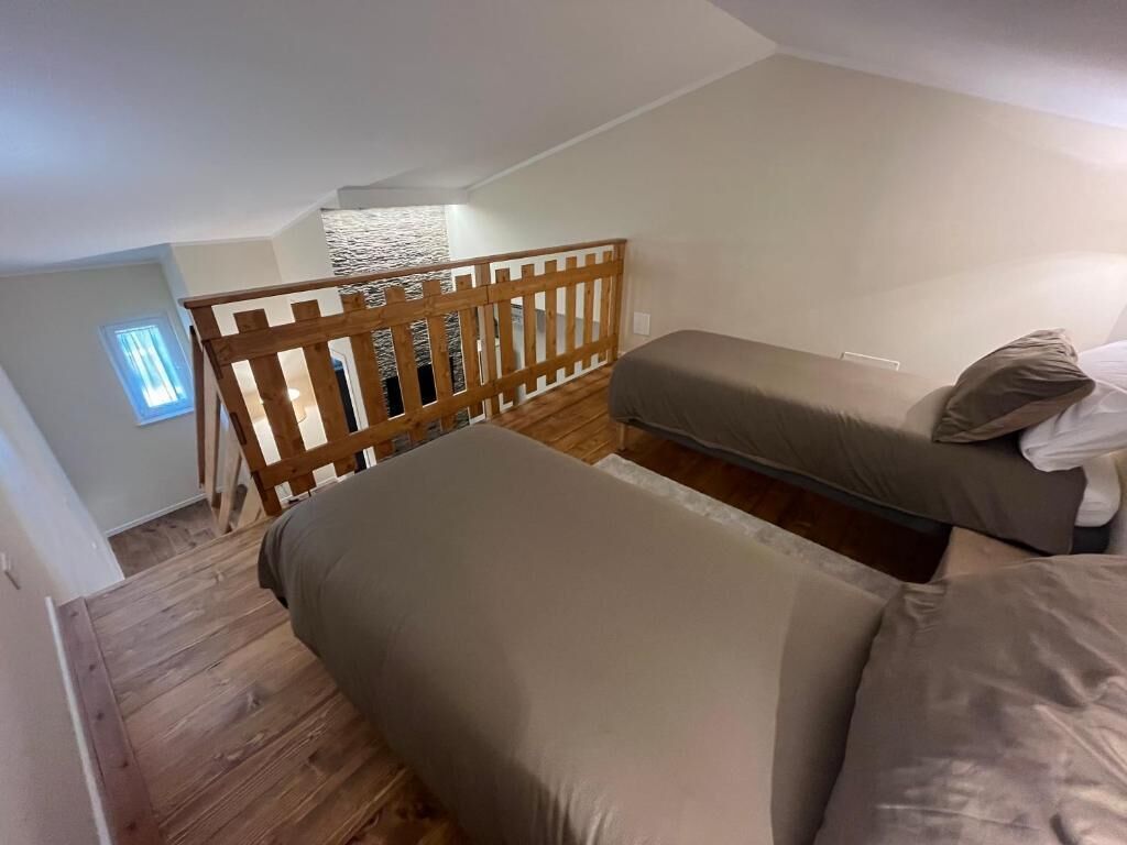 2 soverom, reiseseng for barn, wi-fi (inkludert) og sengetøy