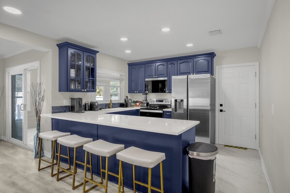 Fridge, microwave, oven, stovetop - Luxury 6BR Villa with Heated Pool & Private Theater (Valrico)