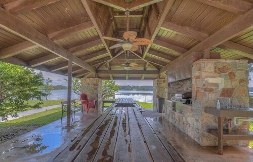 Luxury 6BR Villa with Heated Pool & Private Theater