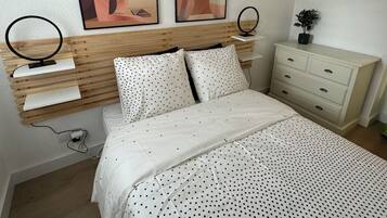 1 slaapkamer, een strijkplank/strijkijzer, gratis wifi, rolstoeltoegang