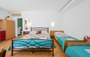 Wifi gratis y ropa de cama