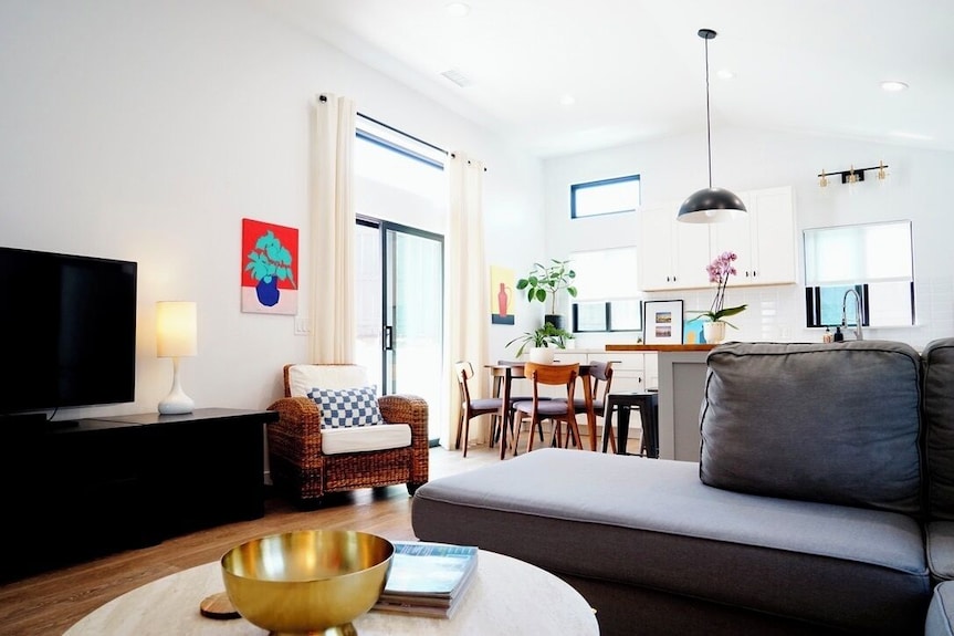 Family Friendly Modern Guest House - San Diego, CA