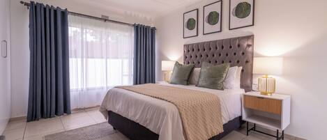 3 soverom, skrivebord, strykejern/-brett og wi-fi